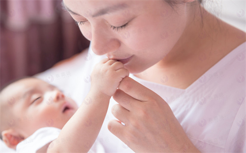 去泰国做试管婴儿是否有失败的风险，冷冻胚胎移植前需要做哪些检查？
