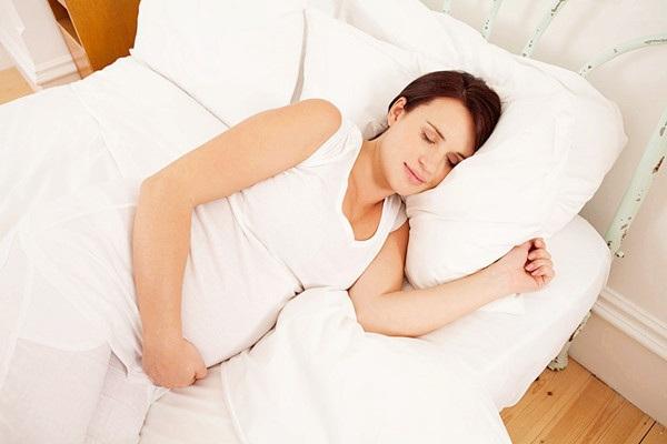 孕妇睡觉“打呼噜”说明睡得香？并不是，孕妈要警惕这些情况
